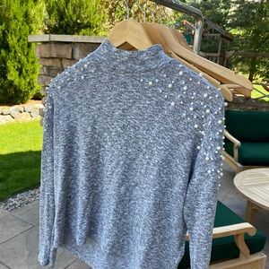 Knit lightweight sweater with pearl detailing